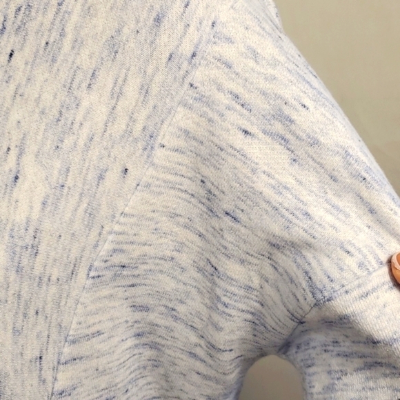 T by Talbots light blue sweater Size XL - Picture 10 of 17